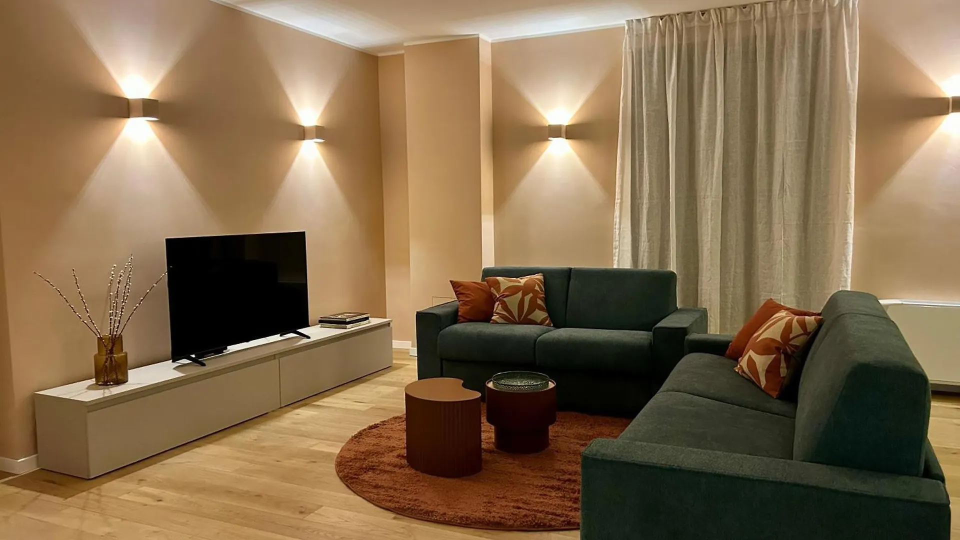 Daire Fifty Eight Suite Milan Repubblica Three Bedrooms